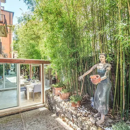 別荘 Residenza Trieste ローマ